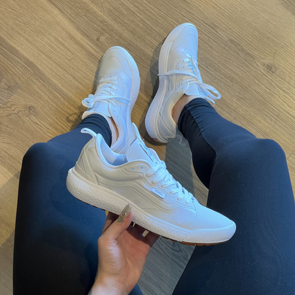 エコスパ  white Tênis Vans Ultrarange Exo True White