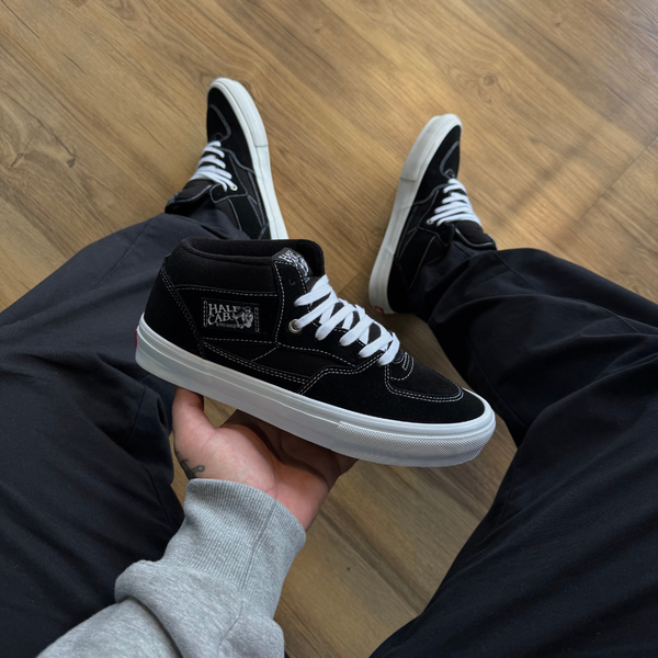 Tênis Vans Skate Half Cab Black/White